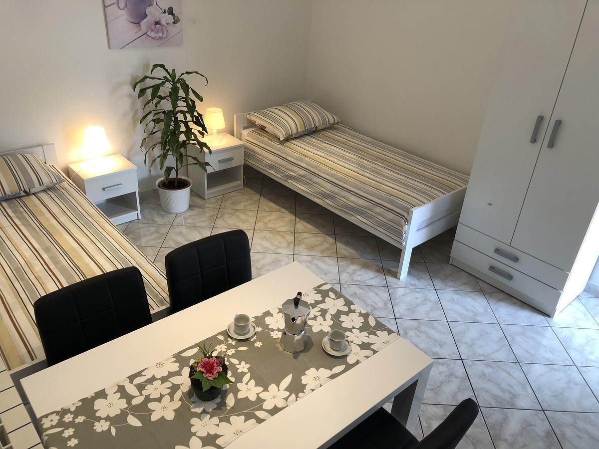 Guest House Renata 普罗明 外观 照片